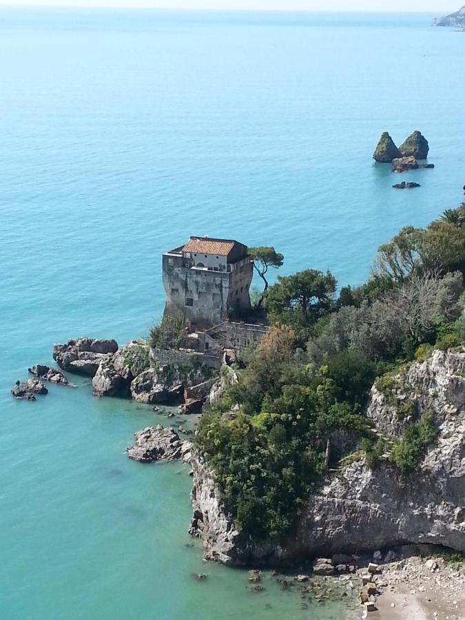 Il Covo Delle Civette Acomodação com café da manhã Vietri Exterior foto