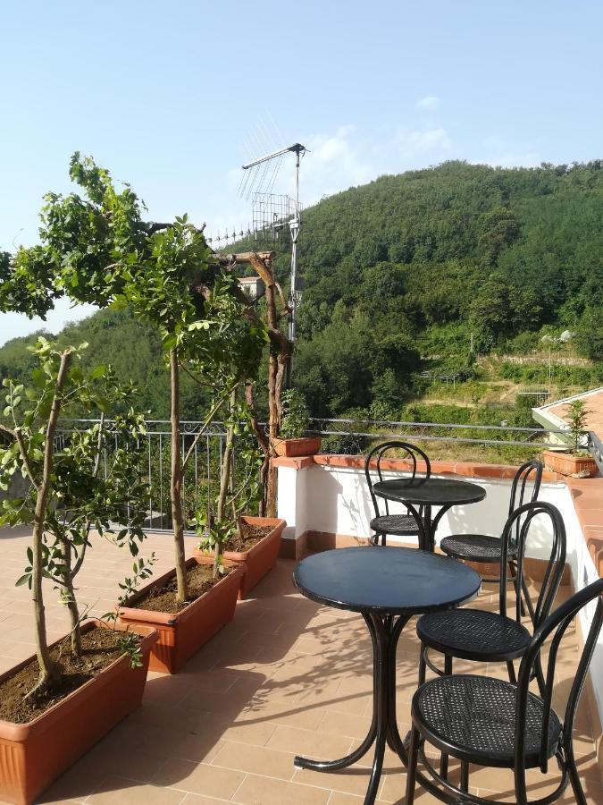 Il Covo Delle Civette Acomodação com café da manhã Vietri Exterior foto